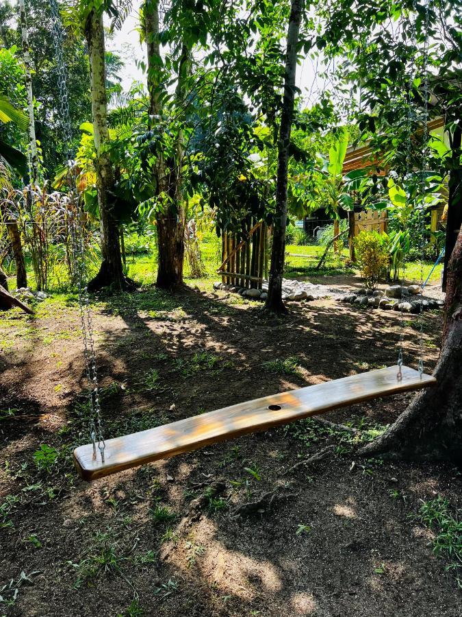 Whispering Wisdom Villa Cahuita Exterior photo